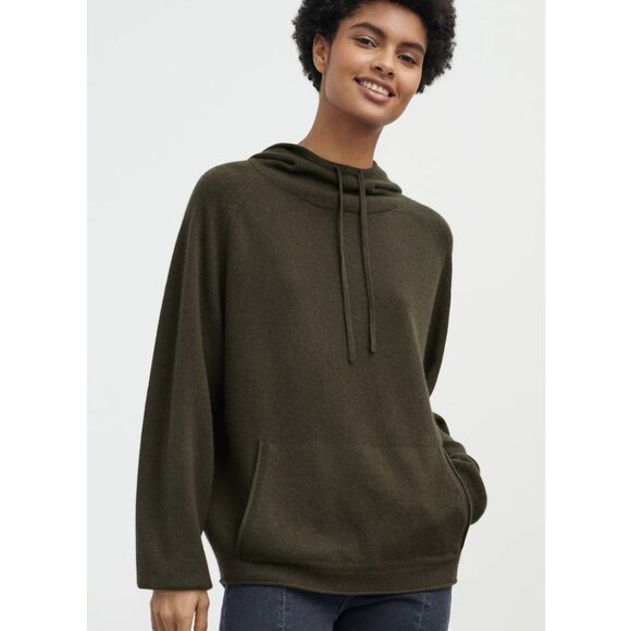 Wrap London - 100% Cashmere Hoodie with Metallic Accent, Forest Green - Picture 1 of 11